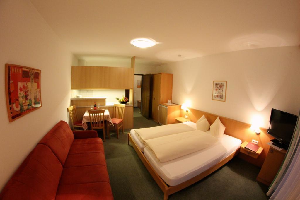 Ferienappartements Heinzle - Ihr Ferienresort Sankt Jakob in Defereggen Bagian luar foto
